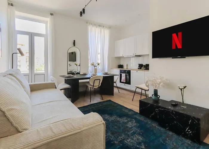 Fancy 3Br Duplex Near Nice Port & Old Town | By Airnest