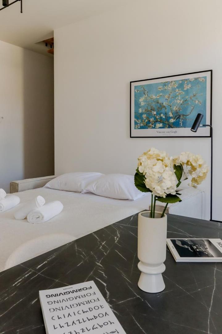 Appartamento Fancy 3br Duplex Near Port & Old Town | By Airnest