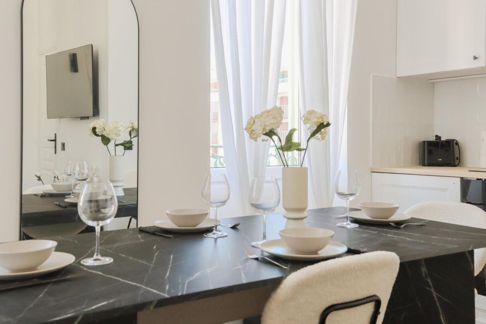 Appartamento Fancy 3br Duplex Near Port & Old Town | By Airnest *
